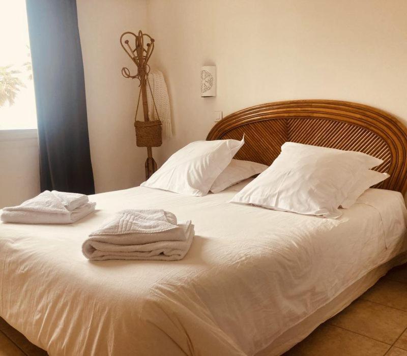 Hotel Lido Beach Hyères Екстериор снимка