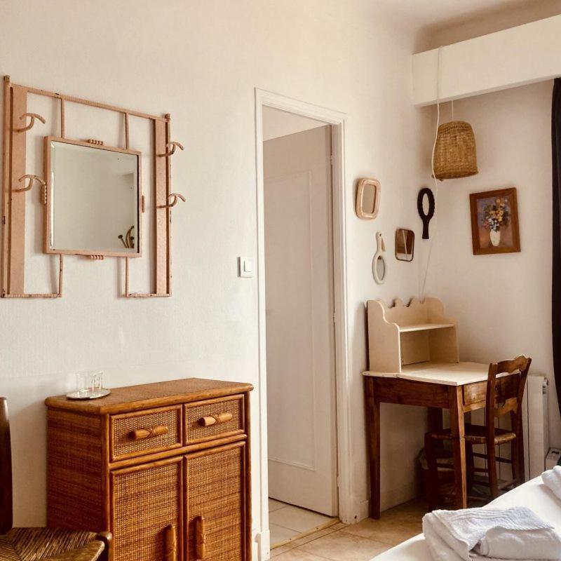 Hotel Lido Beach Hyères Екстериор снимка